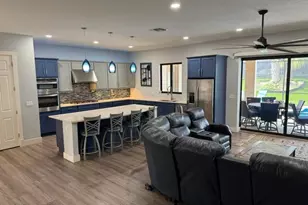 382 SW Dalton Cir, Port Saint Lucie, FL 34953 - Photo 7