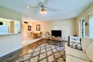 126 Andover E, West Palm Beach, FL 33417 - Photo 3