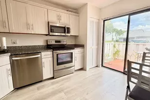 2641 W Gately Dr Unit, West Palm Beach, FL 33415 - Photo 9