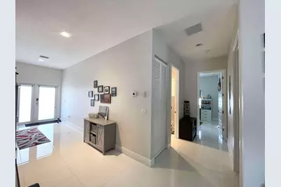 115 SW Oakridge Drive, Port Saint Lucie, FL 34984 - Photo 5