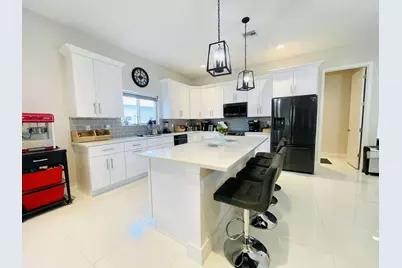 115 SW Oakridge Drive, Port Saint Lucie, FL 34984 - Photo 11