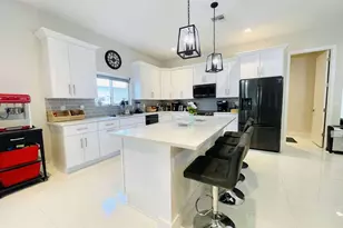 115 SW Oakridge Dr, Port Saint Lucie, FL 34984 - Photo 11