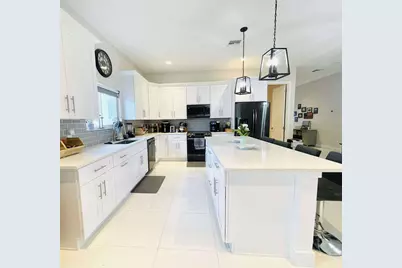 115 SW Oakridge Drive, Port Saint Lucie, FL 34984 - Photo 7