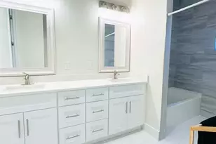 115 SW Oakridge Dr, Port Saint Lucie, FL 34984 - Photo 15