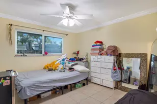 1680 NE 34th Ln, Oakland Park, FL 33334 - Photo 19