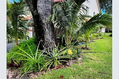 10915 Palm Lake Avenue, Unit #102, Boynton Beach, FL 33437 - Photo 19