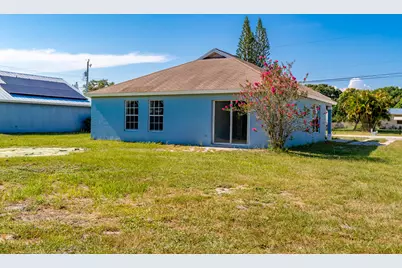 706 Wisteria Avenue, Fort Pierce, FL 34982 - Photo 25