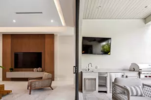 354 NE 4th St, Boca Raton, FL 33432 - Photo 23