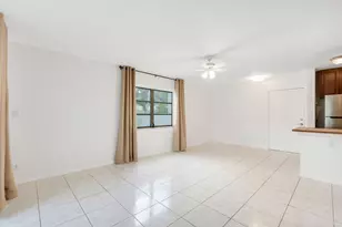 3040 NE 16th Ave, Oakland Park, FL 33334 - Photo 3