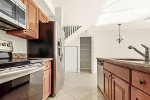 37 SE 3rd Ave, Hallandale Beach, FL 33009 - Photo 21