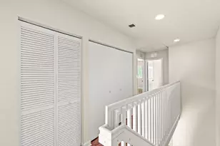 37 SE 3rd Ave, Hallandale Beach, FL 33009 - Photo 31