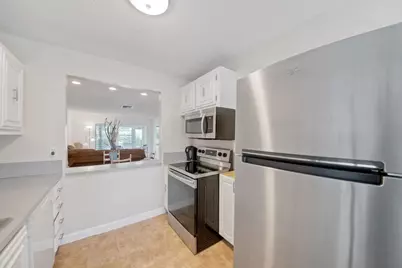 13670 Via Flora, Unit #B, Delray Beach, FL 33484 - Photo 7