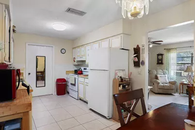3324 S Jenkins Road, Fort Pierce, FL 34981 - Photo 9