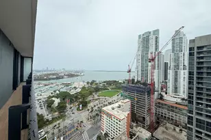 398 NE 5th St, Miami, FL 33132 - Photo 21