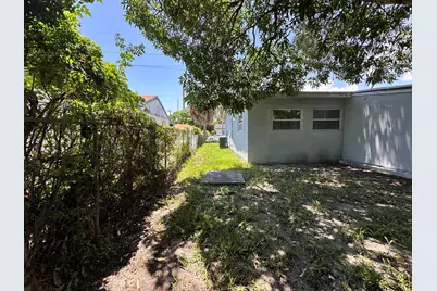 840 W 1st Street, Riviera Beach, FL 33404 - Photo 23