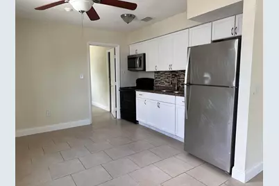 840 W 1st Street, Riviera Beach, FL 33404 - Photo 9