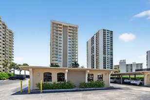 5440 N Ocean Dr, Singer Island, FL 33404 - Photo 37