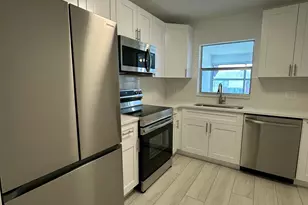 2638 E Gately Dr Unit, West Palm Beach, FL 33415 - Photo 9