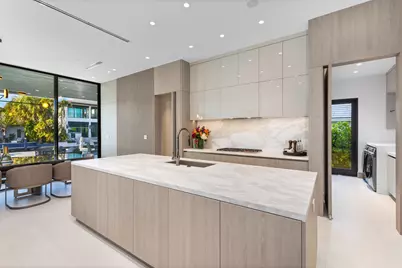 541 Golden Harbour Drive, Boca Raton, FL 33432 - Photo 17