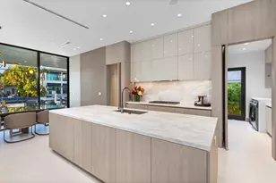 541 Golden Harbour Dr, Boca Raton, FL 33432 - Photo 17