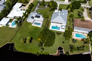 1064 NW Spruce Ridge Dr, Stuart, FL 34994 - Photo 5