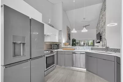 204 Sea Oats Drive, Unit #F, Juno Beach, FL 33408 - Photo 11