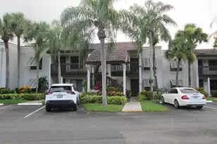 10155 Mangrove Dr, Boynton Beach, FL 33437 - Photo 3