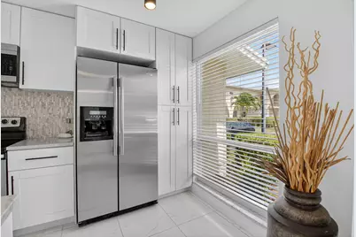 13725 Flora Place, Unit C, Delray Beach, FL 33484 - Photo 11