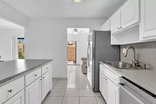 10830 SW 72nd St, Miami, FL 33173 - Photo 19