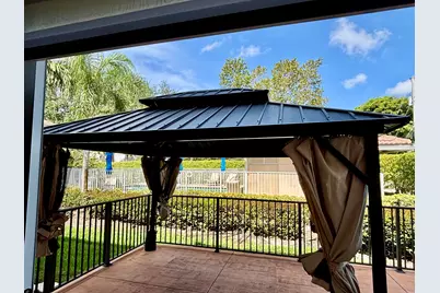 4901 Palm Garden Lane, Davie, FL 33314 - Photo 5