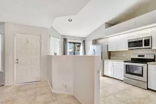 8353 Waterford Ave, Tamarac, FL 33321 - Photo 5