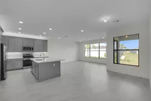 12369 SW Aventura Dr, Port Saint Lucie, FL 34987 - Photo 9