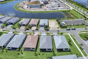 12369 SW Aventura Dr, Port Saint Lucie, FL 34987 - Photo 3