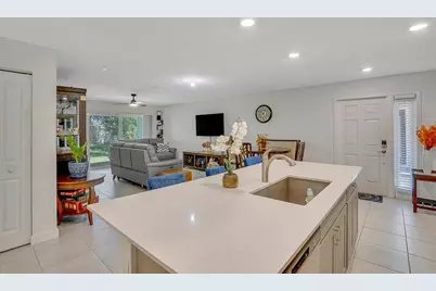6765 Broadwater Lane, Lake Worth, FL 33467 - Photo 3
