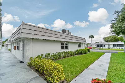 70 Valencia C, Delray Beach, FL 33446 - Photo 3