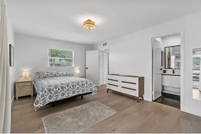 70 Valencia C, Delray Beach, FL 33446 - Photo 13