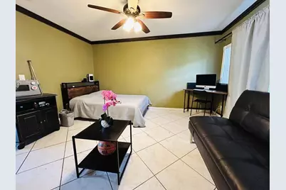 1805 SW 81st Avenue, Unit #4-15, Davie, FL 33324 - Photo 11