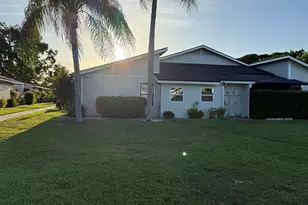 4255 Willow Pond Circle Circle Unit, West Palm Beach, FL 33417 - Photo 1