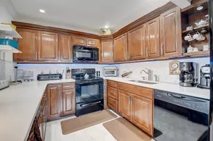 123 Saxony C, Delray Beach, FL 33446 - Photo 9