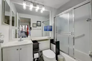 123 Saxony C, Delray Beach, FL 33446 - Photo 21