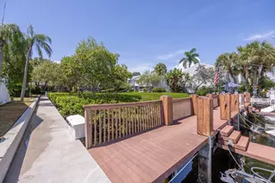 2753 NE 15th St, Pompano Beach, FL 33062 - Photo 43