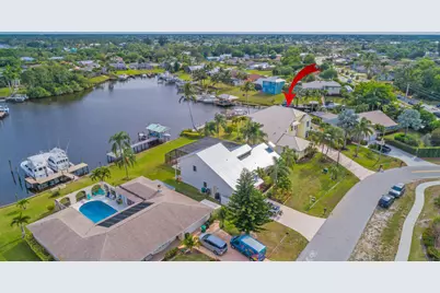 710 SE Essex Drive, Port Saint Lucie, FL 34984 - Photo 27