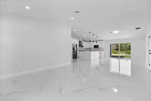 16705 83rd Pl N, The Acreage, FL 33470 - Photo 5