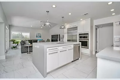 22504 W Esplanada Circle, Boca Raton, FL 33433 - Photo 11