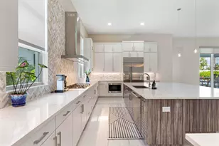 9372 Coral Isles Cir, Palm Beach Gardens, FL 33412 - Photo 13