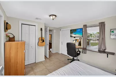 1136 W 7th Street, Riviera Beach, FL 33404 - Photo 23