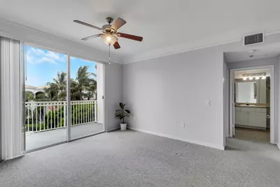 4302 Myrtlewood Circle E, Palm Beach Gardens, FL 33418 - Photo 13