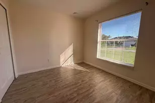 519 SW Laconic Ave, Port Saint Lucie, FL 34953 - Photo 5