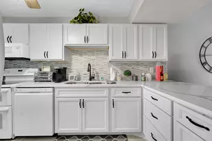 1518 SE Dewberry Ct, Port Saint Lucie, FL 34952 - Photo 11