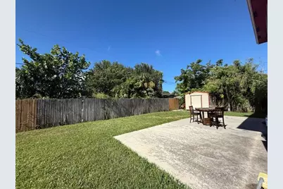 1390 W 33rd Street, Riviera Beach, FL 33404 - Photo 29